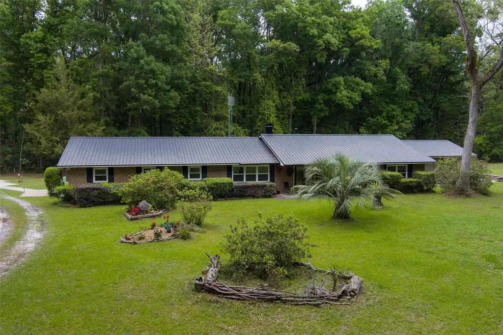 5983 SW Ichetucknee Avenue Fort White FL 32038