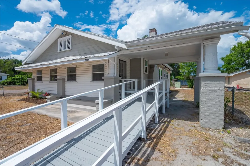 2400 E Magnolia Street Lakeland FL 33801