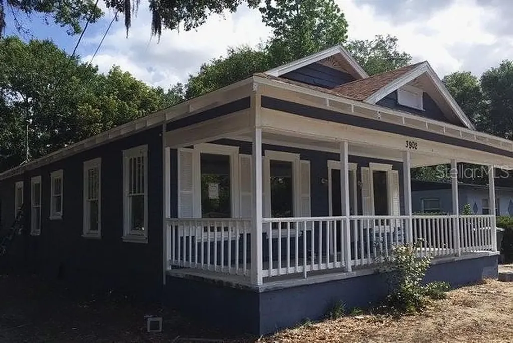3902 E Hanna Avenue Tampa FL 33610