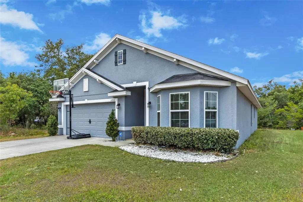 1206 Wahneta Court Kissimmee FL 34759