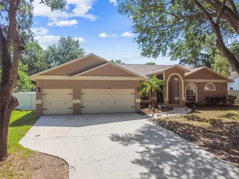 2208 Whitlock Place Dover FL 33527