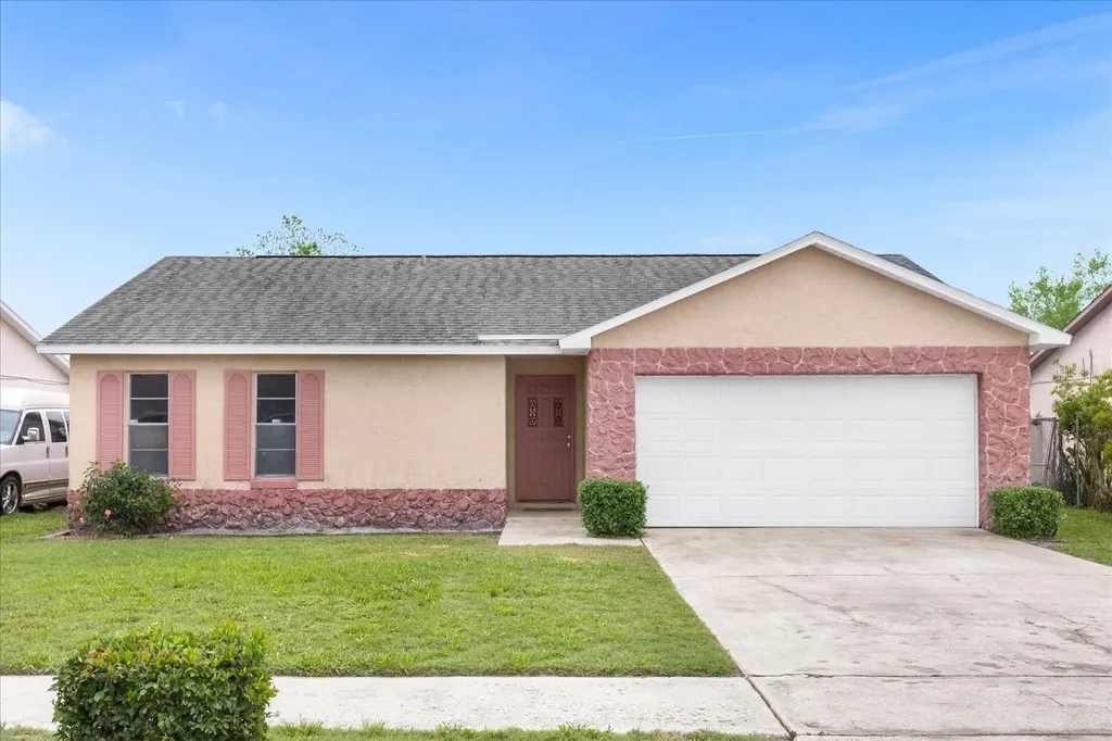 2340 Myrna Street Orlando FL 32839