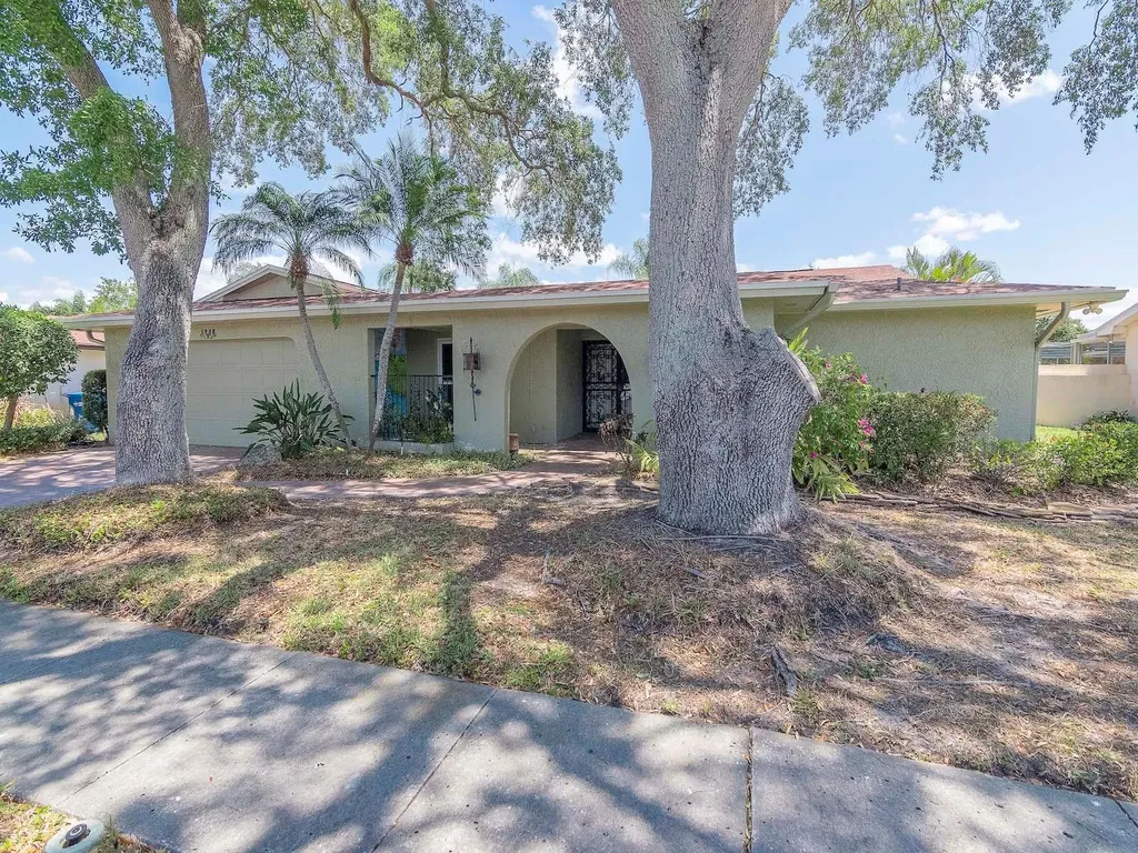1922 Seagull Drive Clearwater FL 33764