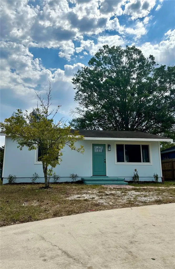 3721 40th Street N St Petersburg FL 33713