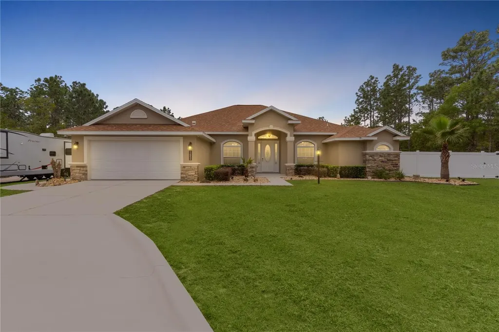 12852 SW 93rd Street Dunnellon FL 34432
