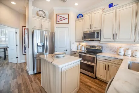 6001 Moorings Drive S St Petersburg FL 33712