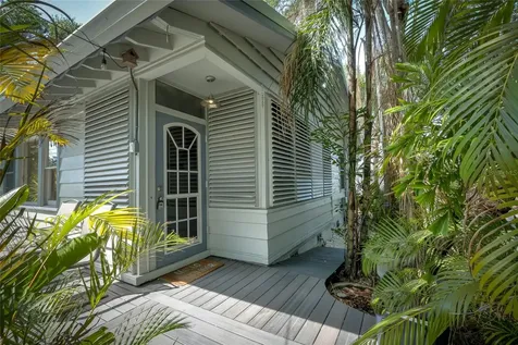 919 N Conrad Avenue Sarasota FL 34237