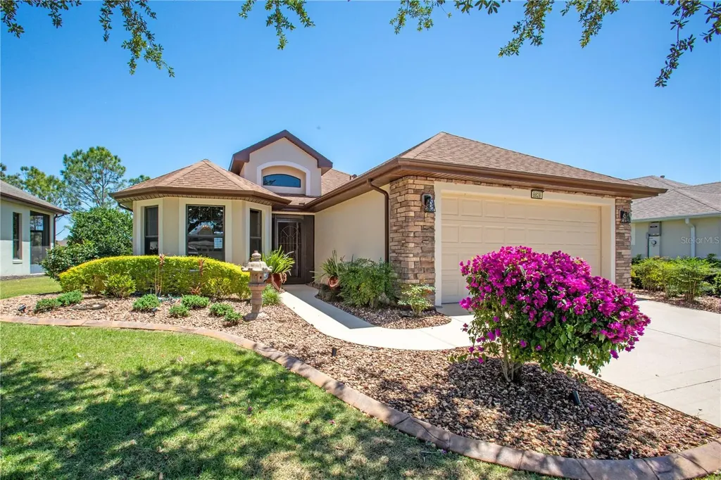 8828 Bridgeport Bay Circle Mount Dora FL 32757