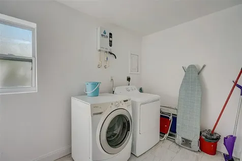 626 S Osprey Avenue Sarasota FL 34236