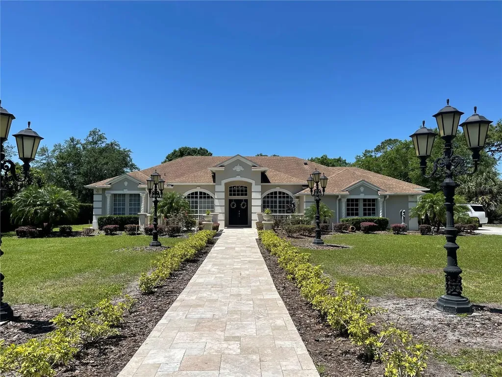 1972 S Chickasaw Trail Orlando FL 32825