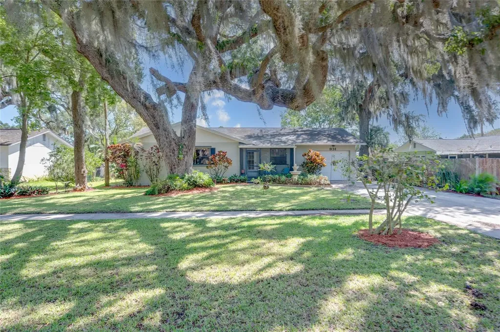 931 N Dixie Avenue Titusville FL 32796