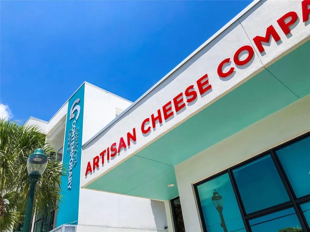 430 Kumquat Court Sarasota FL 34236