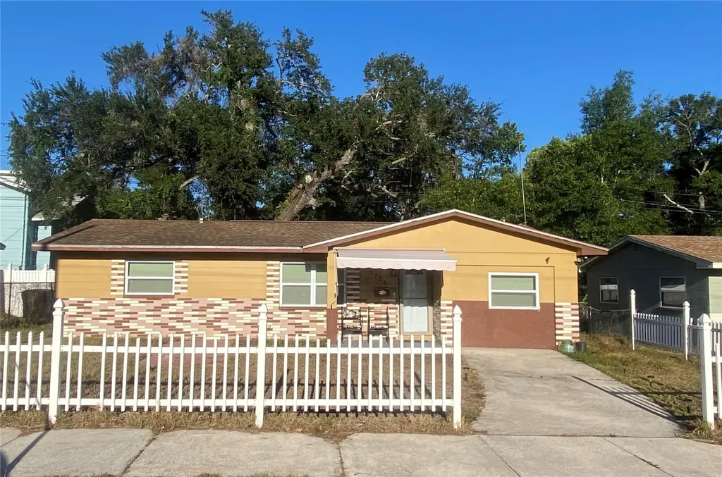 2326 17th Street S St Petersburg FL 33712