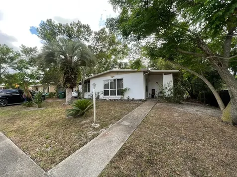 1619 Weybridge Street Deltona FL 32725
