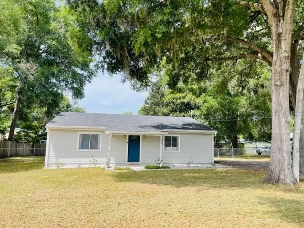 320 SW 264th Street Newberry FL 32669