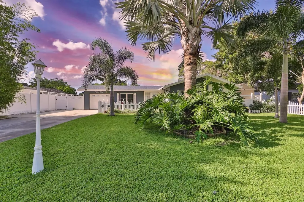1830 62nd Avenue S St Petersburg FL 33712