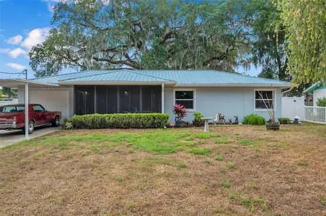 1161 Cr 463 Lake Panasoffkee FL 33538
