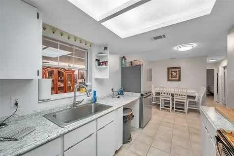 1161 Cr 463 Lake Panasoffkee FL 33538