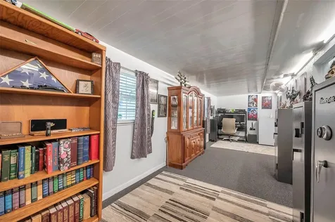 1161 Cr 463 Lake Panasoffkee FL 33538