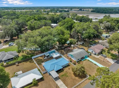 1161 Cr 463 Lake Panasoffkee FL 33538