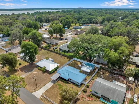 1161 Cr 463 Lake Panasoffkee FL 33538