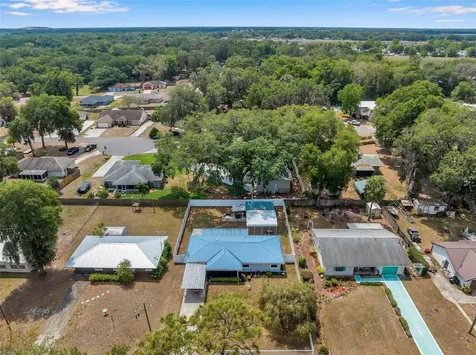 1161 Cr 463 Lake Panasoffkee FL 33538