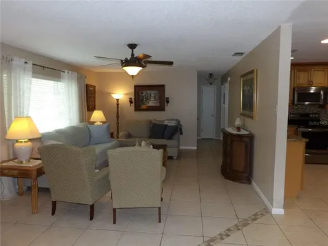 1801 Pennington Avenue Deltona FL 32738