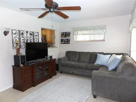1801 Pennington Avenue Deltona FL 32738
