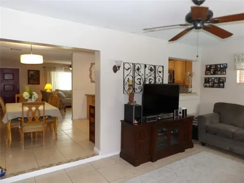 1801 Pennington Avenue Deltona FL 32738