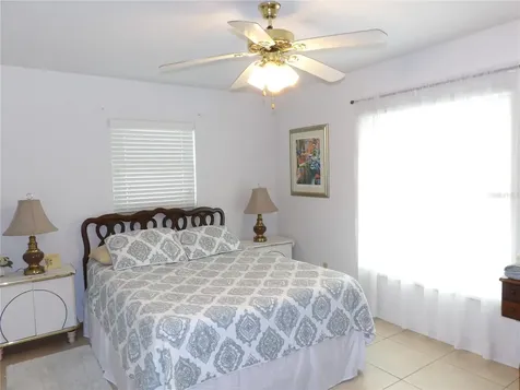 1801 Pennington Avenue Deltona FL 32738