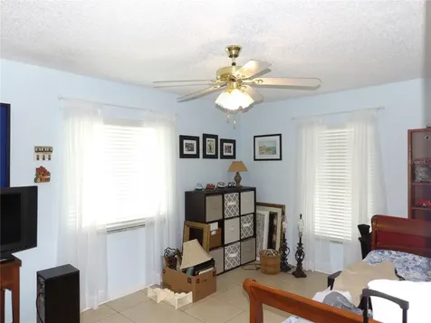 1801 Pennington Avenue Deltona FL 32738