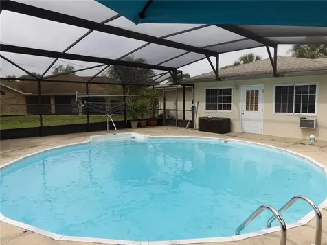 1801 Pennington Avenue Deltona FL 32738