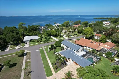 7535 Westmoreland Drive Sarasota FL 34243