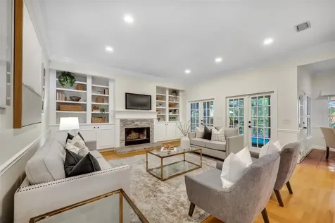 5218 S Jules Verne Court Tampa FL 33611