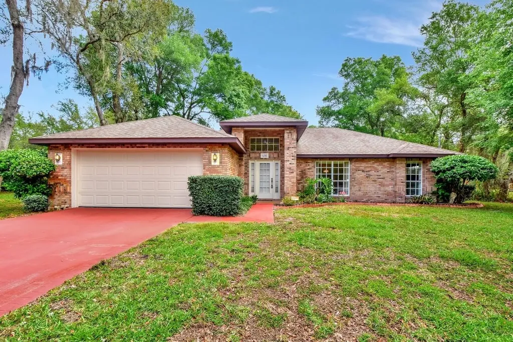 636 Lake Drive Deland FL 32724