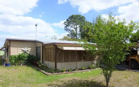 515 Raymond Avenue Frostproof FL 33843