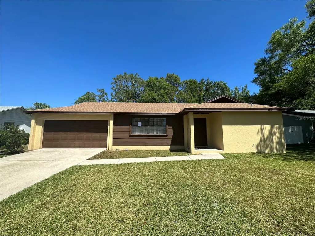 3803 Woodburn Loop W Lakeland FL 33813