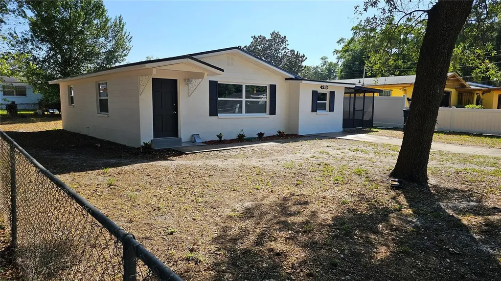 4213 E Paris Street Tampa FL 33610