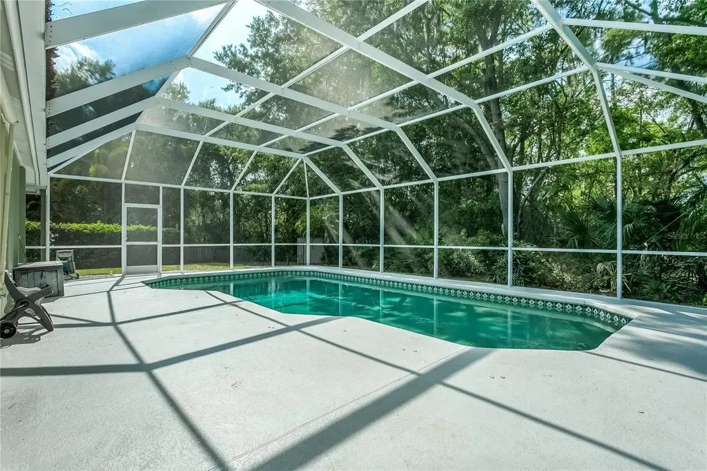 11933 Derbyshire Drive Tampa FL 33626