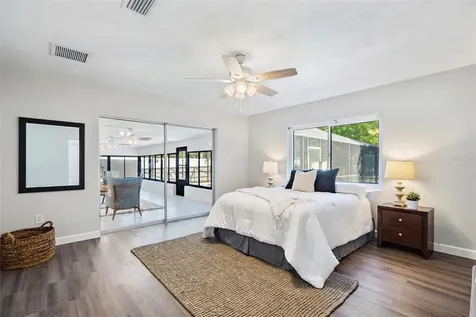 2318 Caesar Way S St Petersburg FL 33712