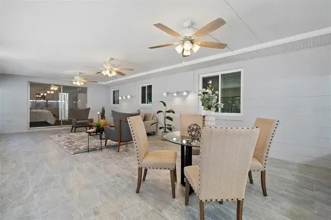 2318 Caesar Way S St Petersburg FL 33712