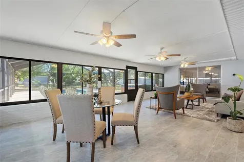 2318 Caesar Way S St Petersburg FL 33712