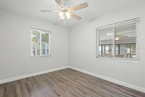 2318 Caesar Way S St Petersburg FL 33712