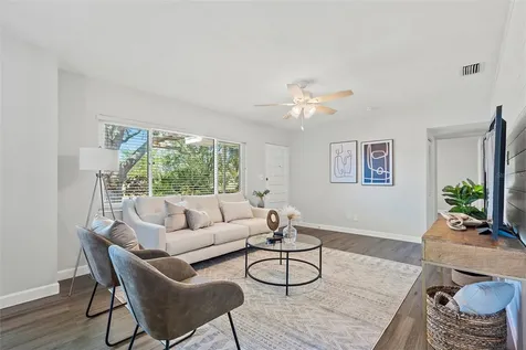 2318 Caesar Way S St Petersburg FL 33712