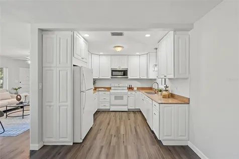 2318 Caesar Way S St Petersburg FL 33712