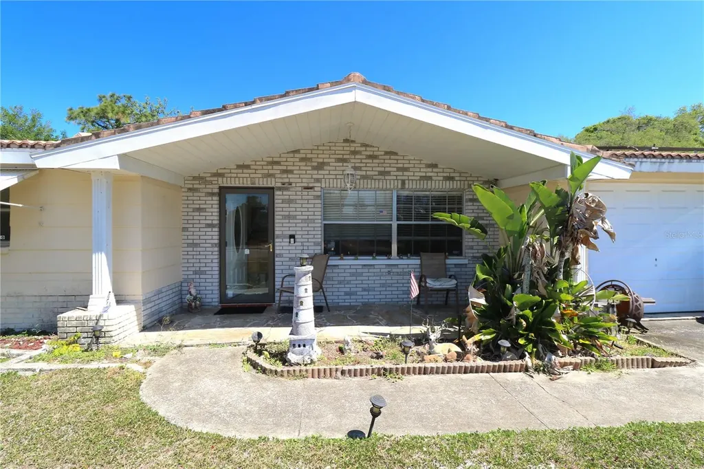 5029 Forest Hills Drive Holiday FL 34690