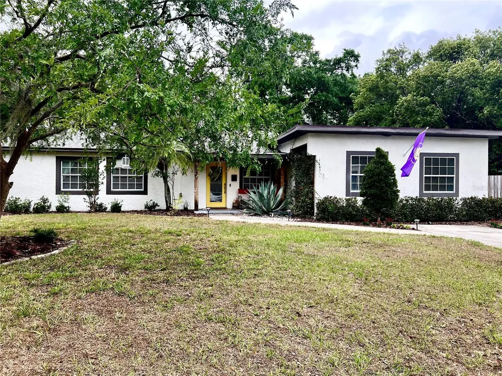 826 Wessex Place Orlando FL 32803