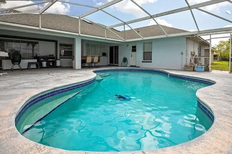2384 Sweetwater Boulevard Saint Cloud FL 34772