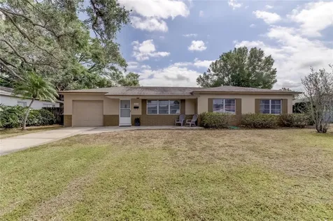 5835 15th Way N St Petersburg FL 33703