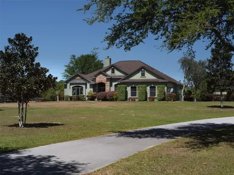 16659 NW Highway 464b Morriston FL 32668